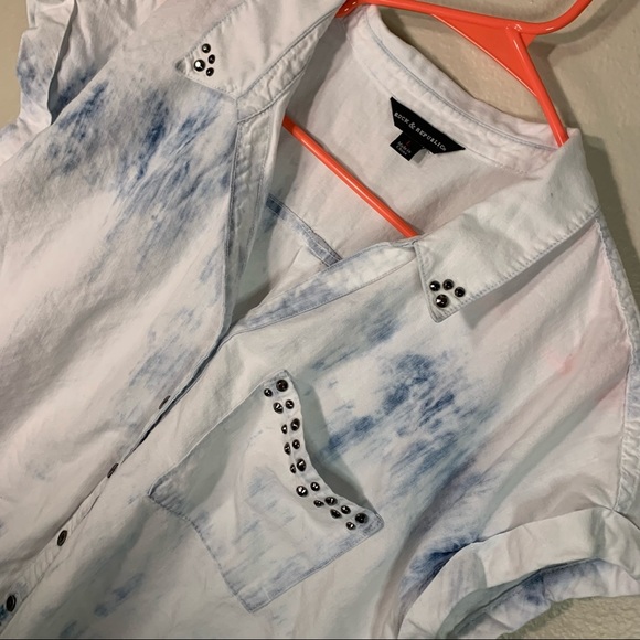 ⛄️Rock And Republic Studded Blue & White Tie-Dye Loose Buttoned Shirt Size Large - Picture 8 of 16